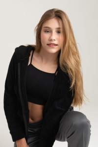 Foto 2 - Modelo Lara P. Mendonça
